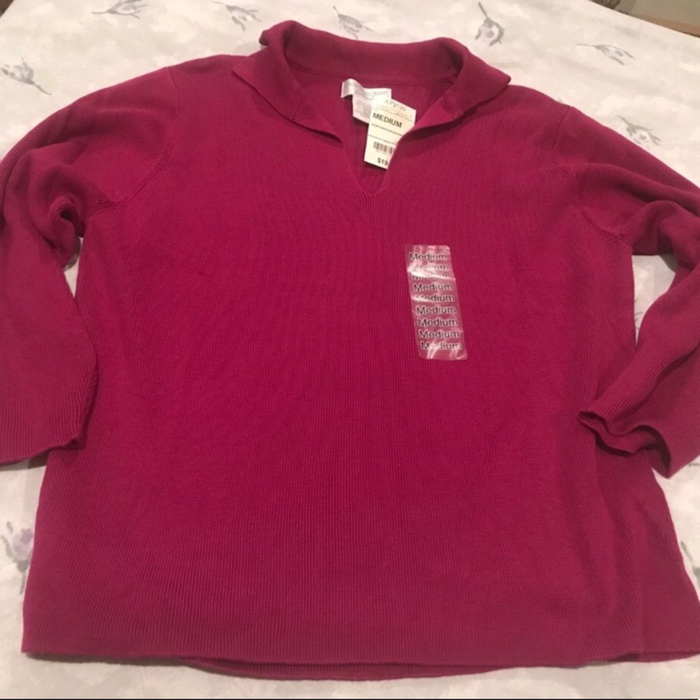 Worthington Essentials women’s magenta sweater. Size M.